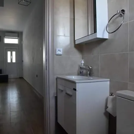 Apartman Family 4 *