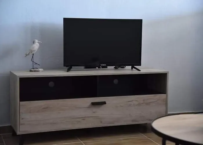 Family 4 * Λέχαιο