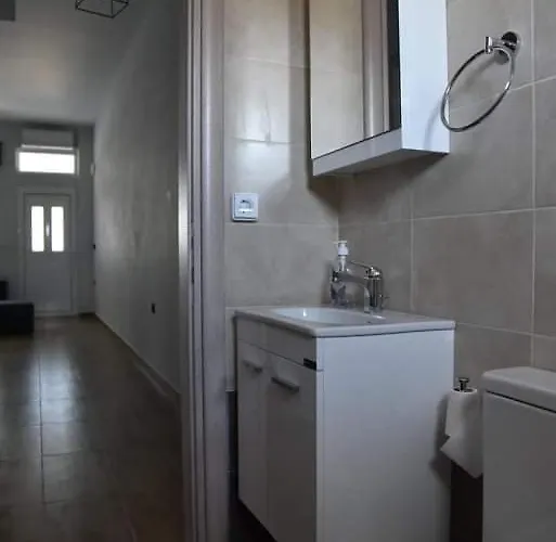 Διαμέρισμα Family 4 *